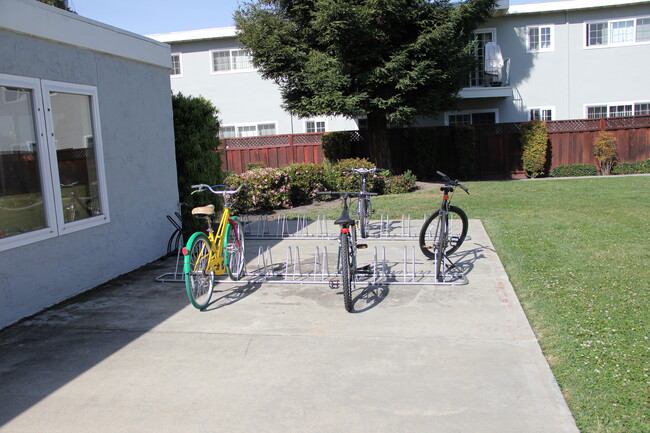 Bike Racks 1.5 miles - 395 Sierra Vista Ave