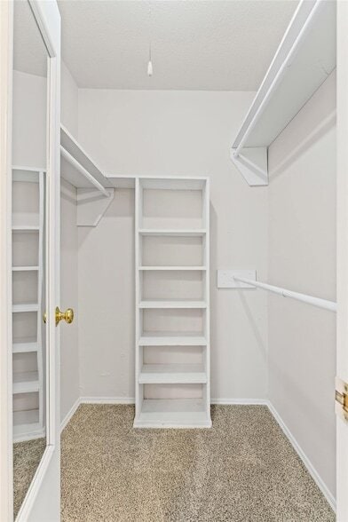 Building Photo - 1605 Morningside Dr