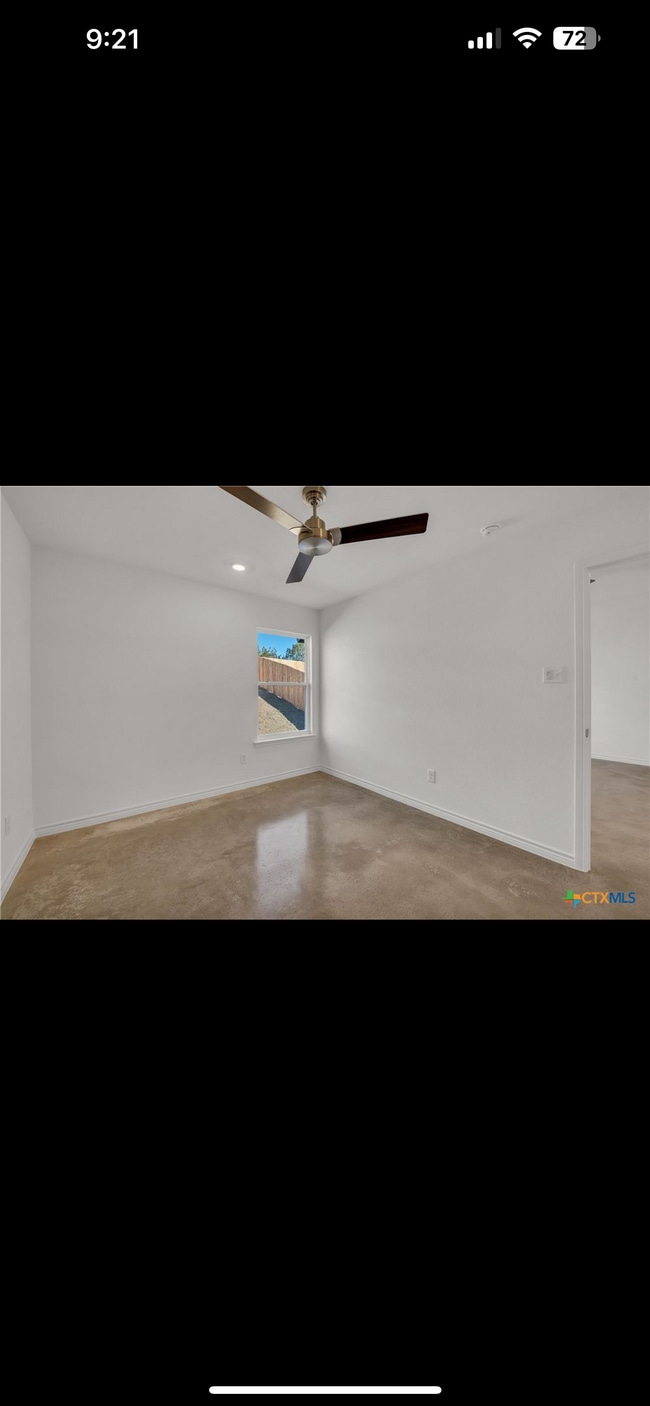 Building Photo - 1122 Lindsey Dr