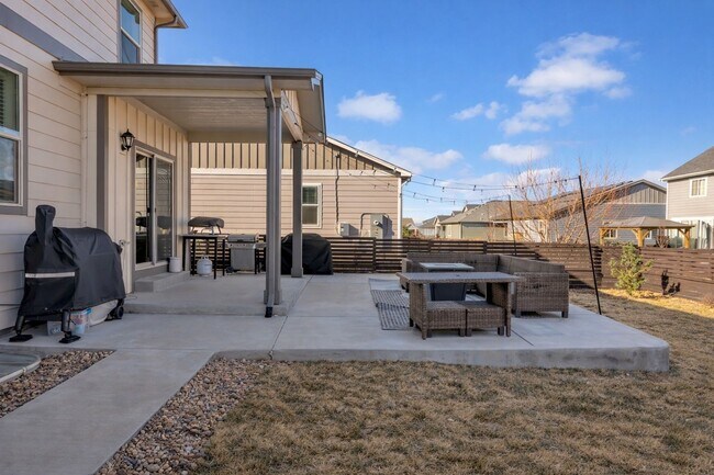 Building Photo - 26813 E Archer Ave