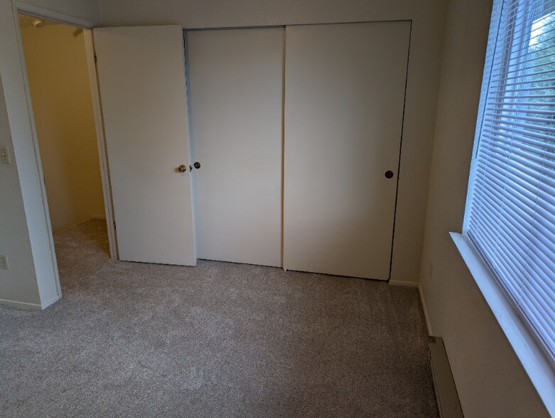 Building Photo - 4617 80th St NE