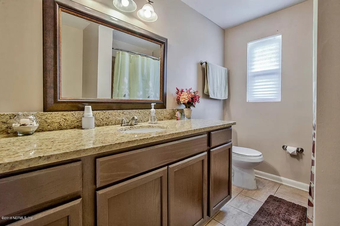Building Photo - 6145 Vasari Dr