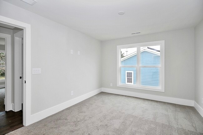 Building Photo - 2957 Ross Ave