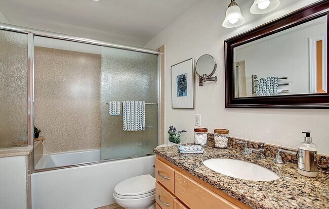 Building Photo - 18322 9th Ave NE