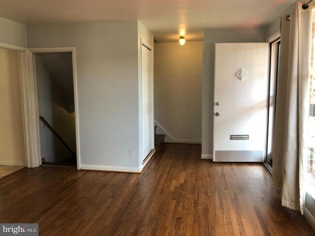 Primary Photo - 3810 Bancroft Rd