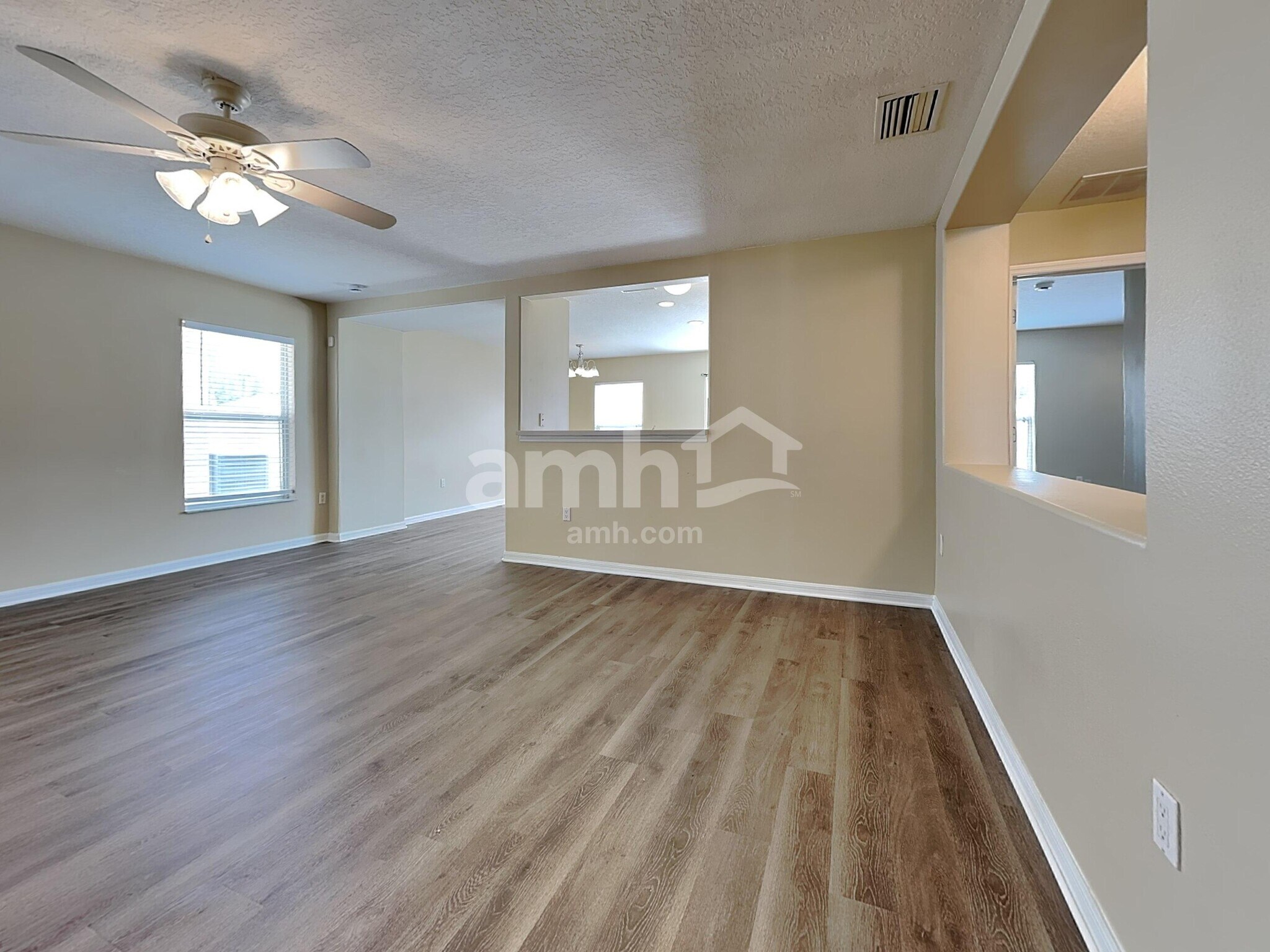 Building Photo - 10512 Boyette Creek Blvd
