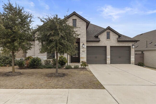 Building Photo - 557 Jefferson Dr