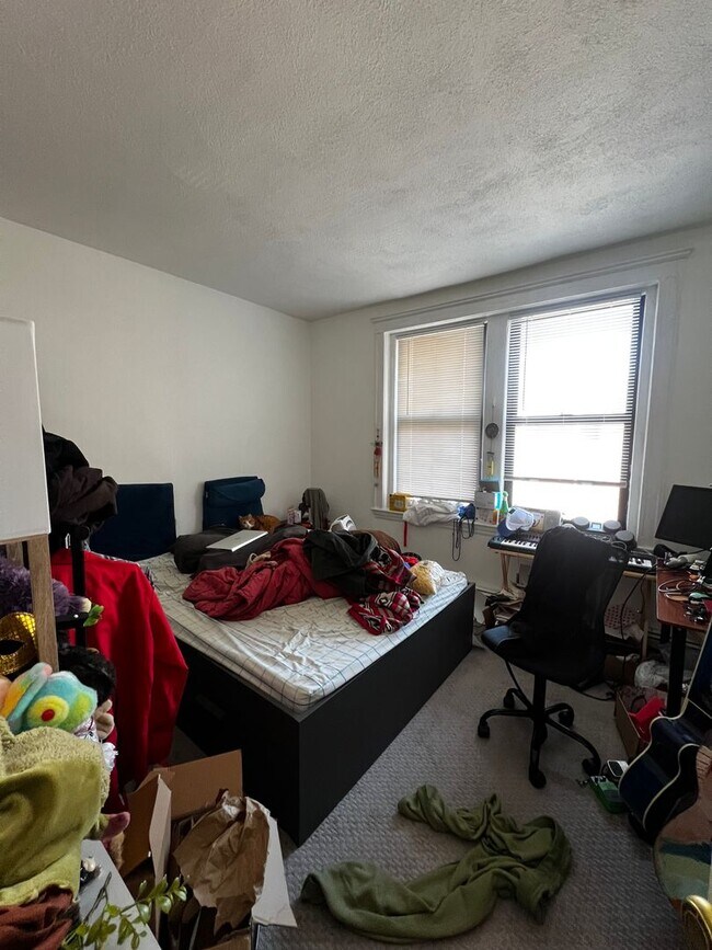 Building Photo - Fenway / Park Drive 2 Bed/2 Bath Condo for Sept 1st.  Parking Inc, Heat/Hot Water Inc, Extra Offi...