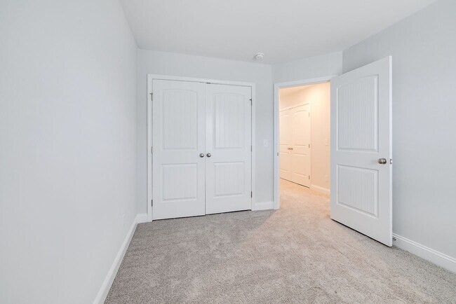 Building Photo - 76 Belleau Woods Cir