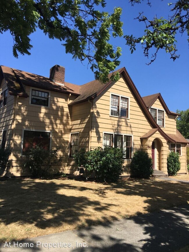 Primary Photo - 4 br, 2 bath House - 861 SW Madison Avenue