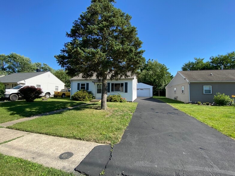 Primary Photo - 3001 Underwood St