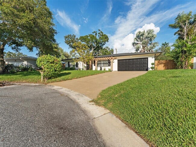 Primary Photo - 1431 San Helen Dr