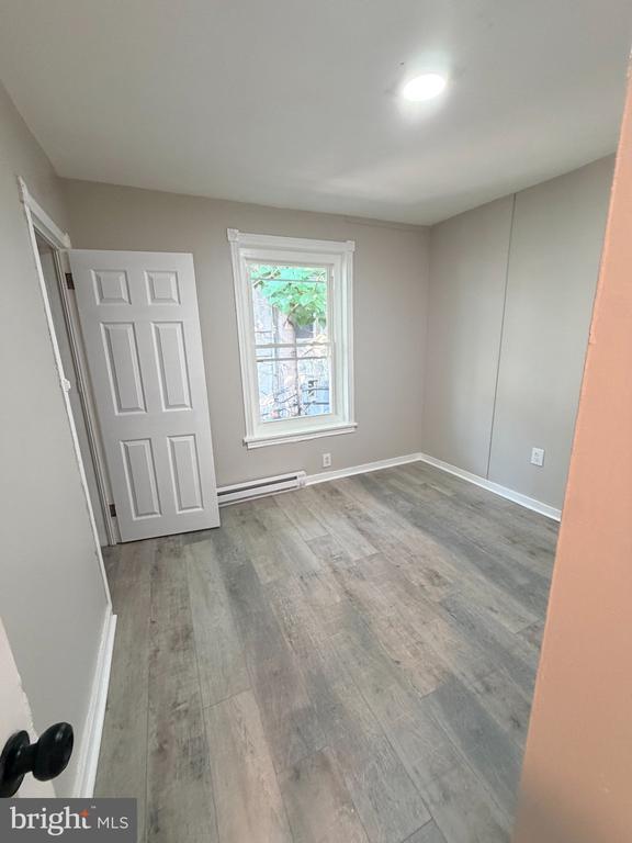 Building Photo - 3308 N Mascher St