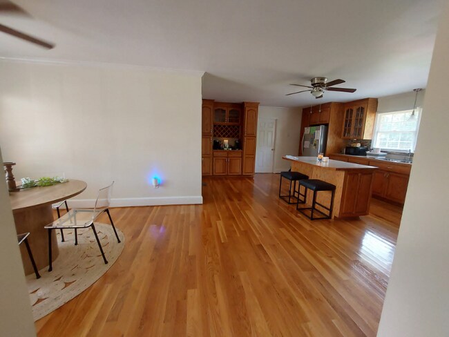 Building Photo - 14031 Rocky Rdg Dr