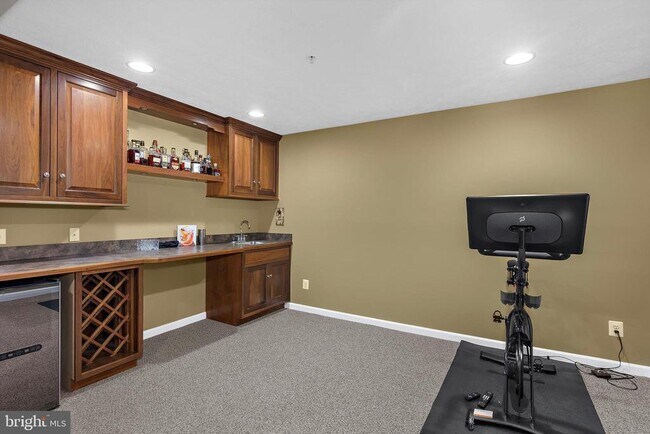 Building Photo - 4749 Thistle Hill Dr