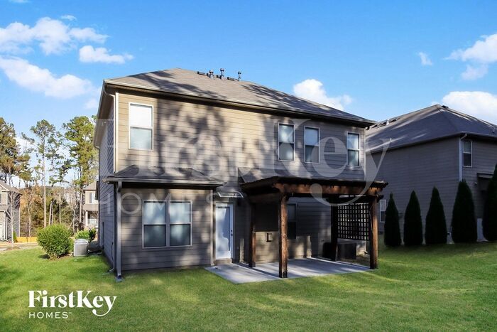 Building Photo - 659 Silver Oak Dr