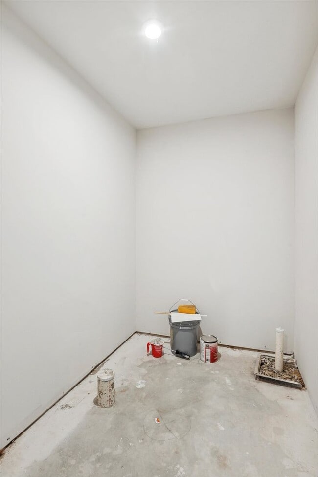 Building Photo - Available Now – Stunning 3BD/2.5BA Townhome in Sought-After Highpoint at Downingtown!