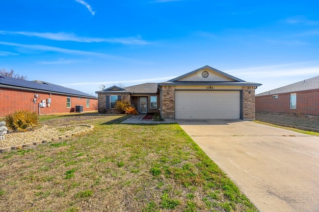 Building Photo - 3208 Viewcrest Dr