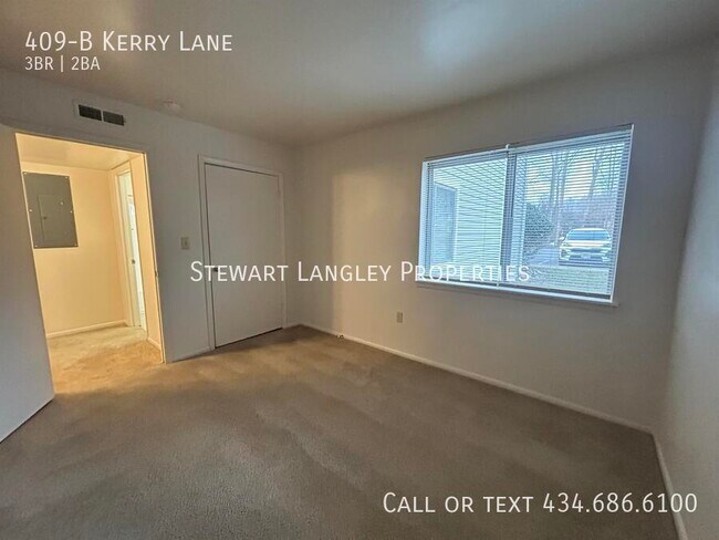 Building Photo - 409-B Kerry Lane-