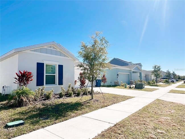 Building Photo - 1153 Deepwater Cir