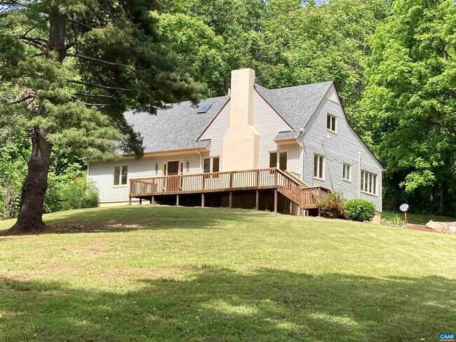 Building Photo - 14150 James River Rd