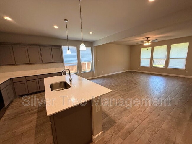 Building Photo - 10921 Rockchapel Dr