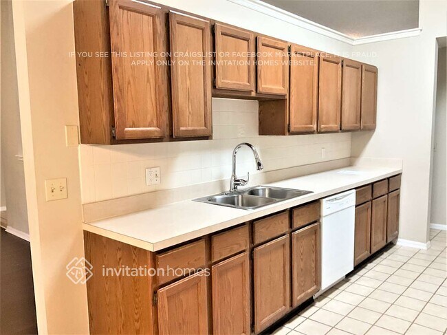 Building Photo - 12263 Lacewood Ln