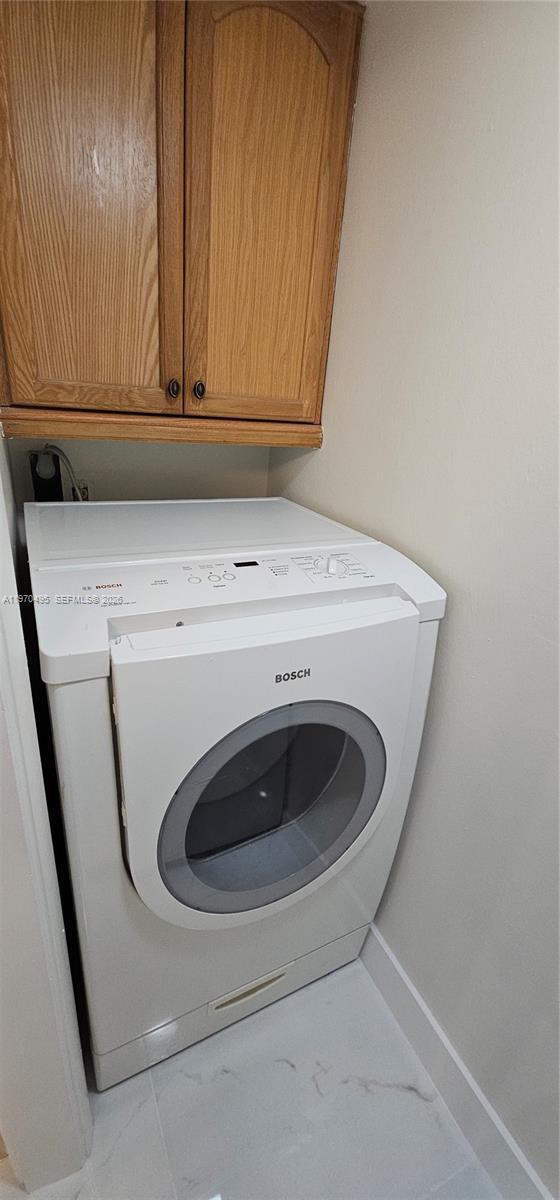 Building Photo - 3310 Meridian Way S