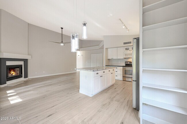 Building Photo - 14215 N 56th Pl
