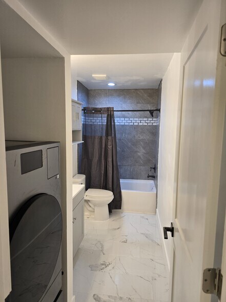 Building Photo - 4988 Steel Dust Ln