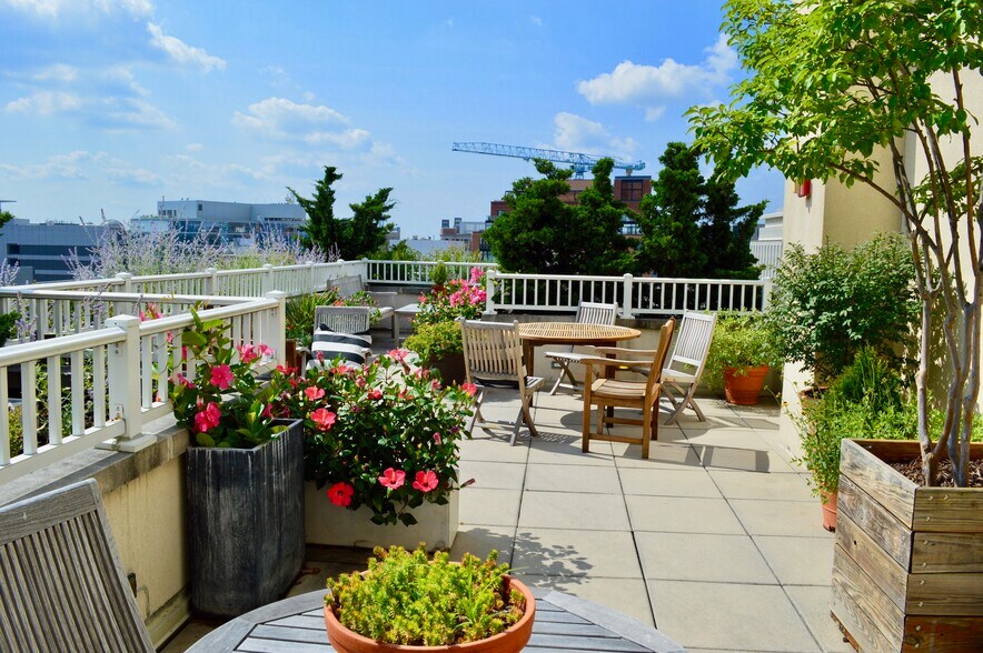 Building Photo - 1111 11th St NW