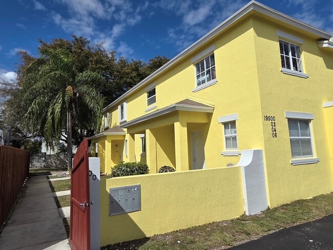 Building Photo - 19504 SW 103rd Ct