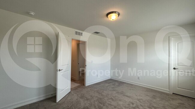 Building Photo - 244 Kistler Dr