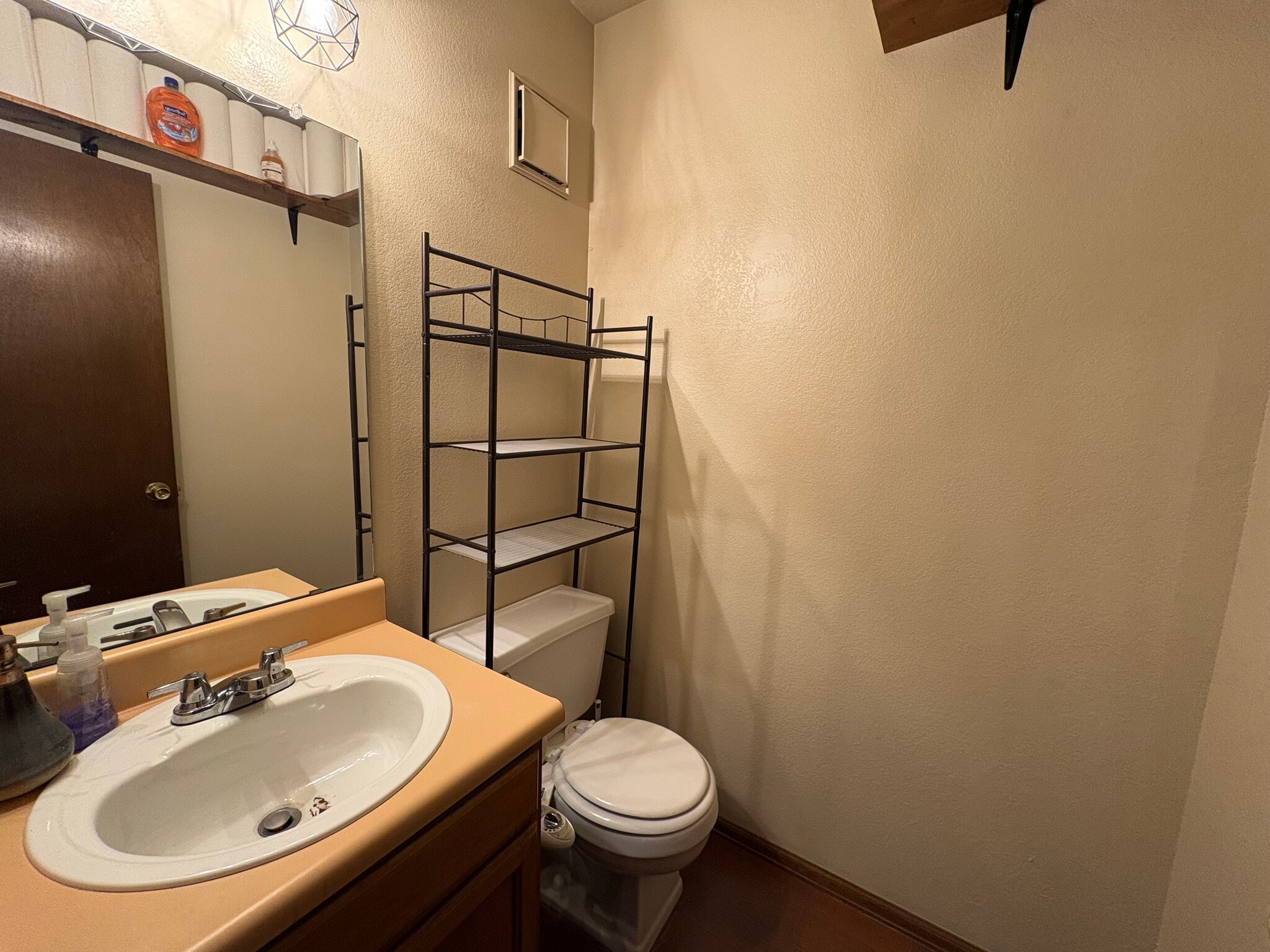 Building Photo - 2482 Astrozon Cir