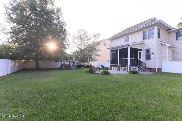 Building Photo - 1013 Trinity Dr