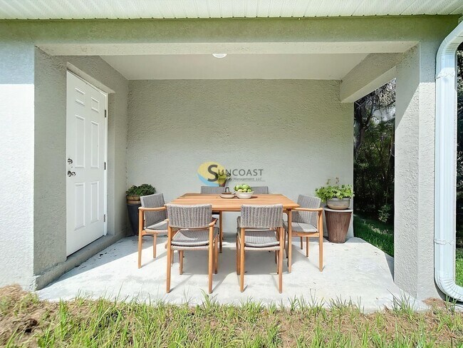 Building Photo - 17142 Nixon Ave