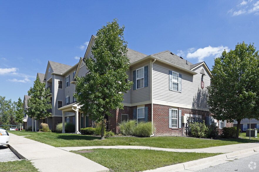 Stratford Place at Brownstown 21901 Stratford Place Blvd Brownstown