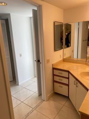 Building Photo - 2333 Feather Sound Dr