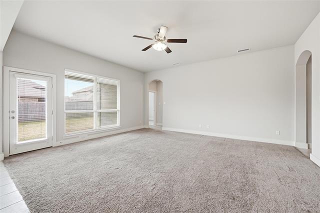 Building Photo - 3916 Trenton Pl