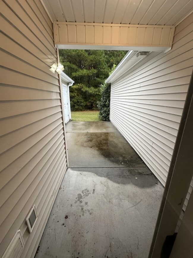 Building Photo - 3918 Elizabeth Ave