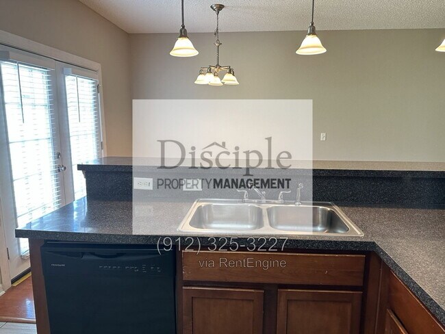 Building Photo - 1045 Canyon Oak Loop