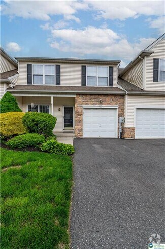 Building Photo - 11 Cobblestone Dr