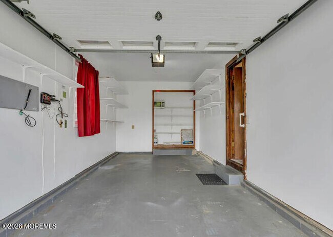 Building Photo - 7 Madras Ct