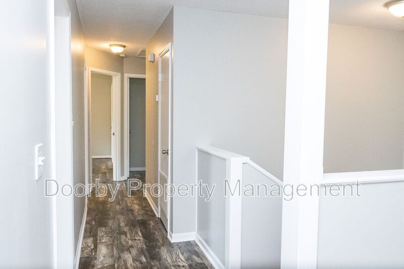 Building Photo - 6216 Shawtee Ln