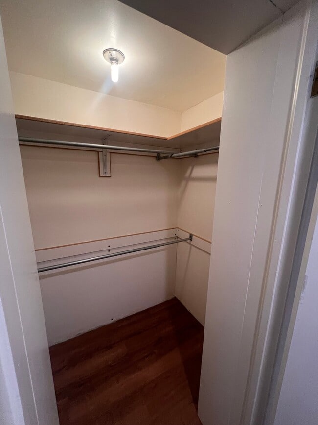 Building Photo - 333 N 450 E
