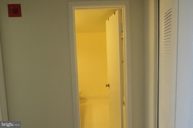 Building Photo - 3709 S George Mason Dr