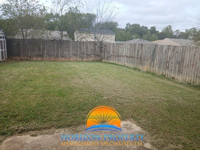 Building Photo - 15355 Tyler Mill Dr