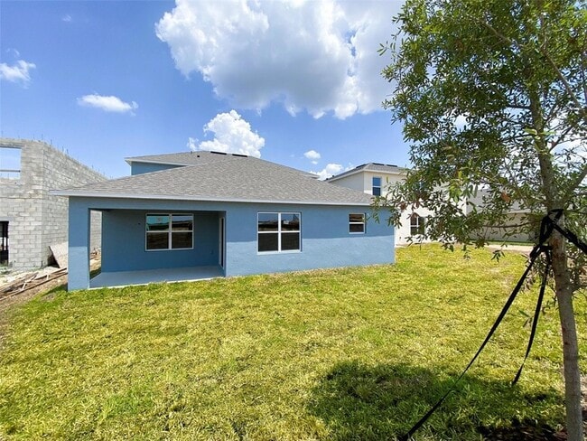 Building Photo - 495 Lily Ln