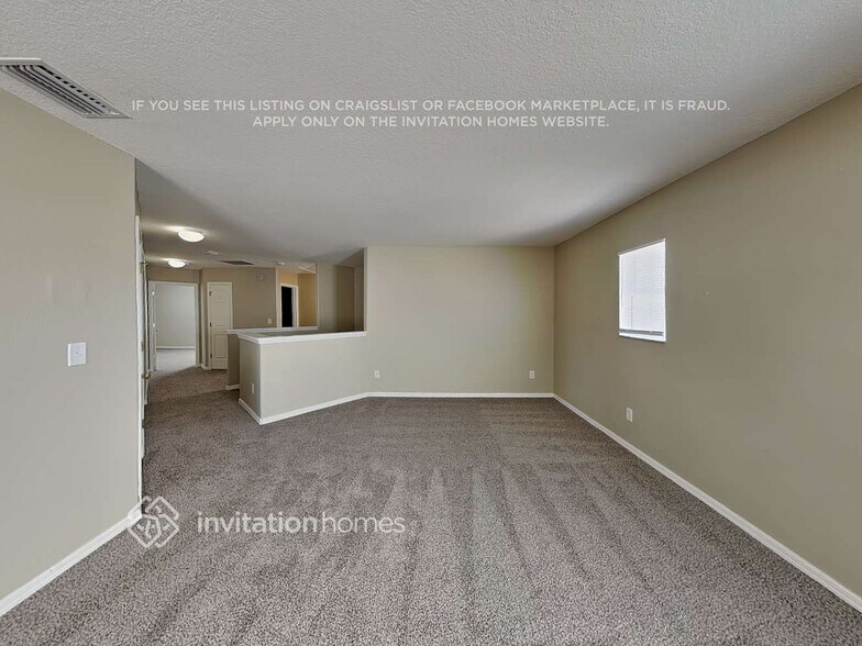 Building Photo - 325 Vine Cliff St