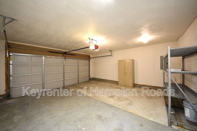 Building Photo - 1109 Lady Ashley Dr